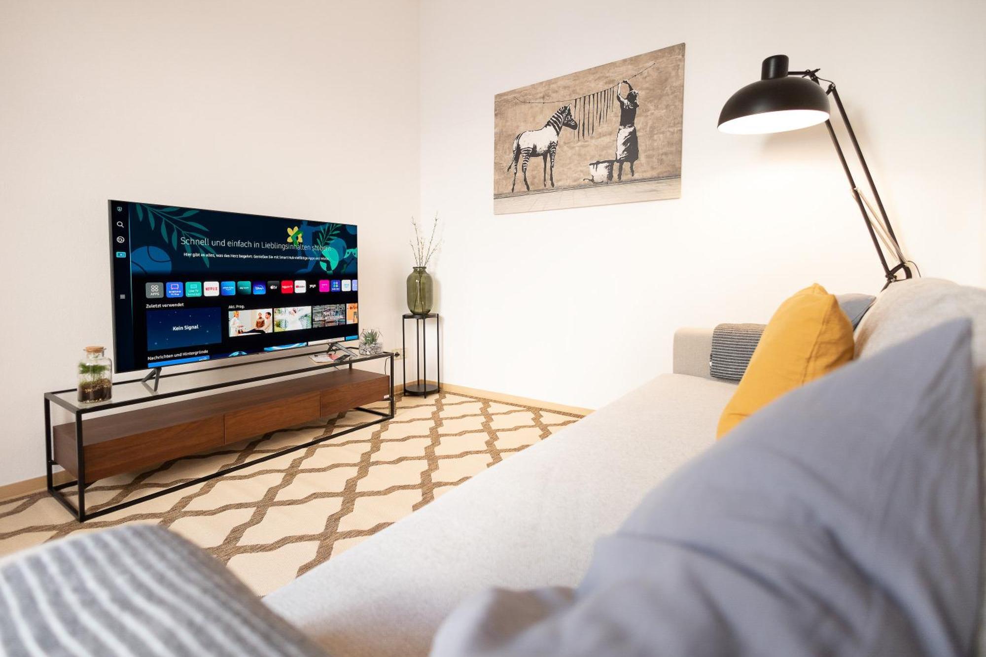 Ko-Living Space An Der Oper - Street Art Design Apartments Хале Екстериор снимка
