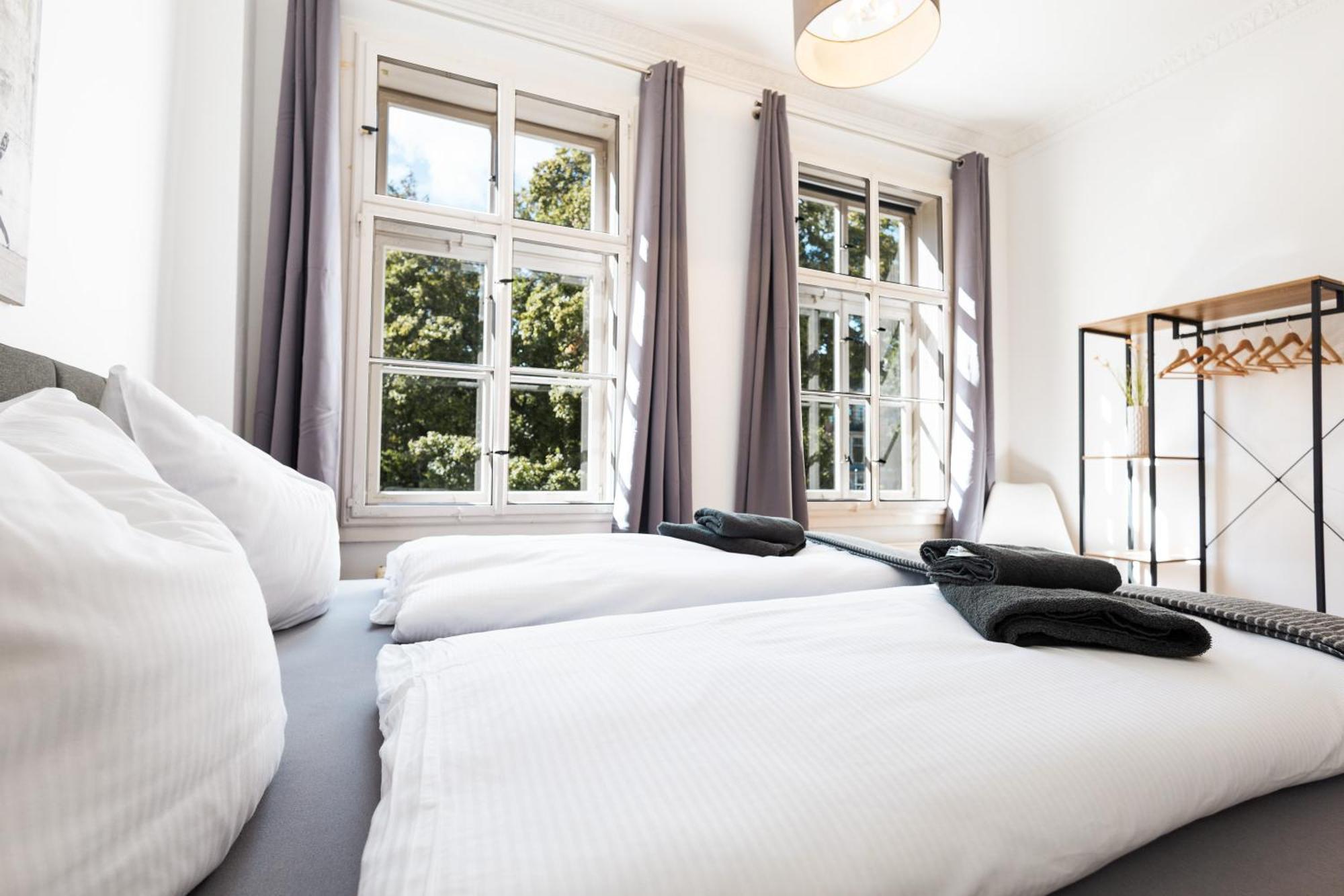 Ko-Living Space An Der Oper - Street Art Design Apartments Хале Екстериор снимка