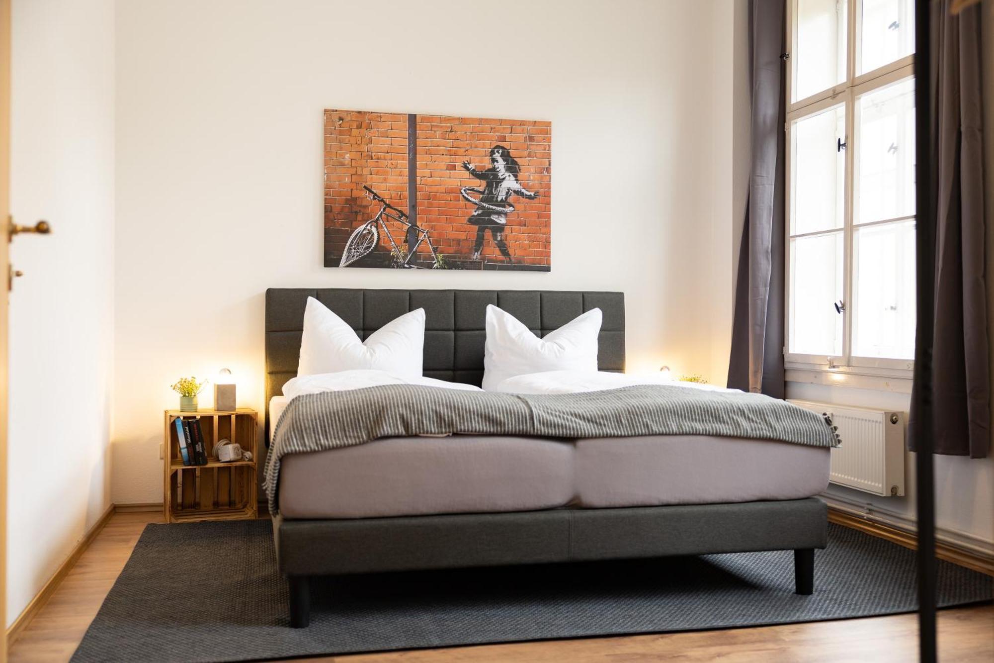 Ko-Living Space An Der Oper - Street Art Design Apartments Хале Екстериор снимка