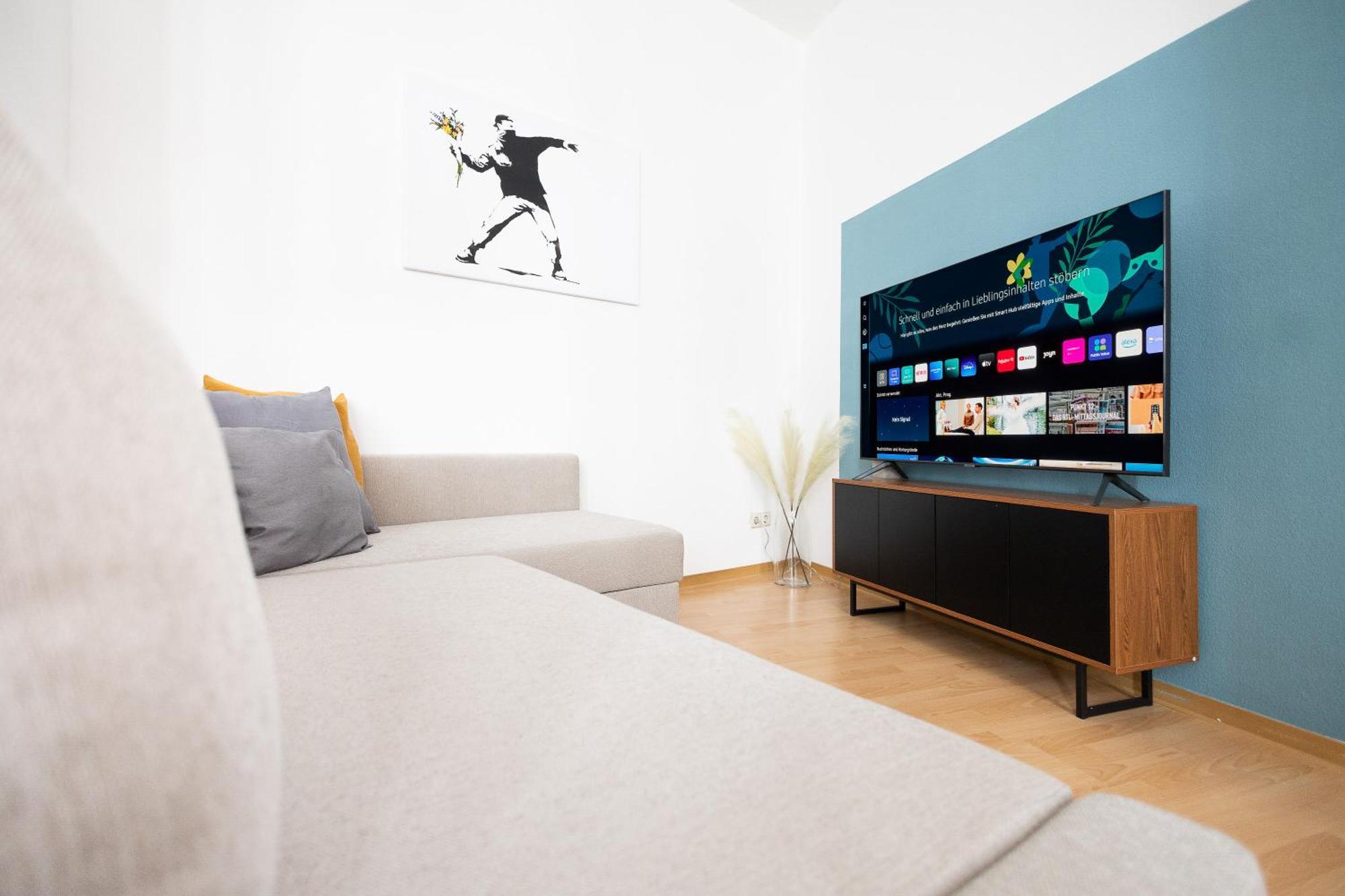 Ko-Living Space An Der Oper - Street Art Design Apartments Хале Екстериор снимка