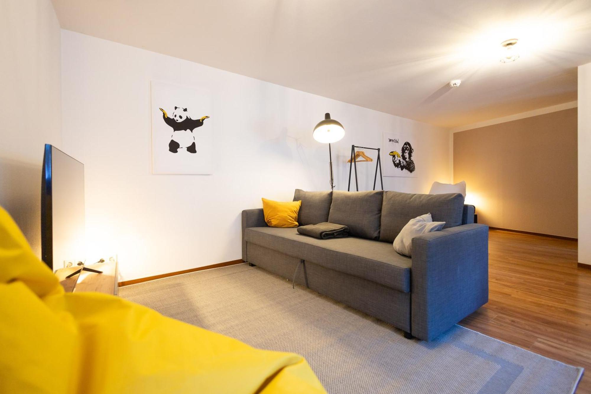 Ko-Living Space An Der Oper - Street Art Design Apartments Хале Екстериор снимка