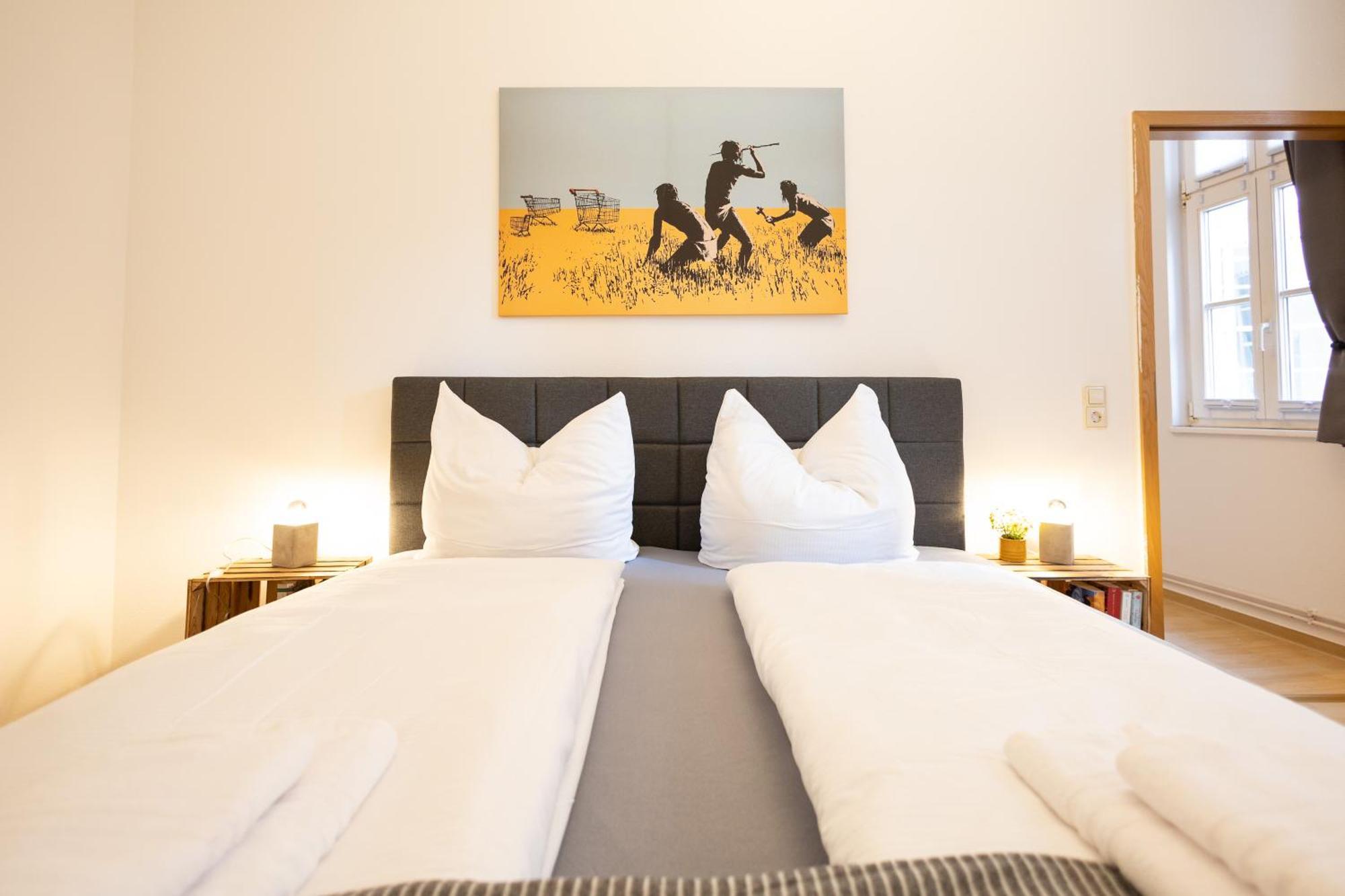 Ko-Living Space An Der Oper - Street Art Design Apartments Хале Екстериор снимка