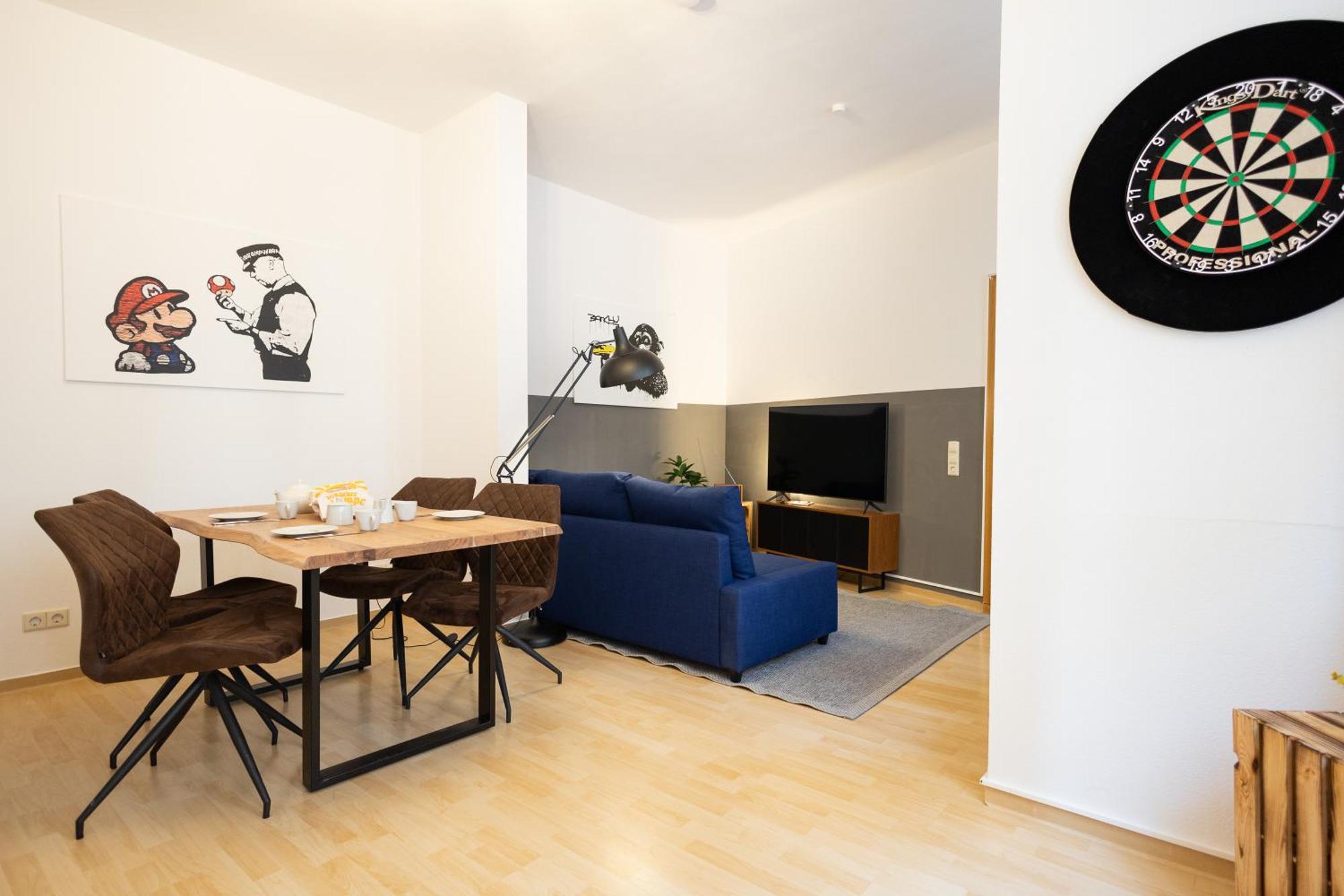 Ko-Living Space An Der Oper - Street Art Design Apartments Хале Екстериор снимка