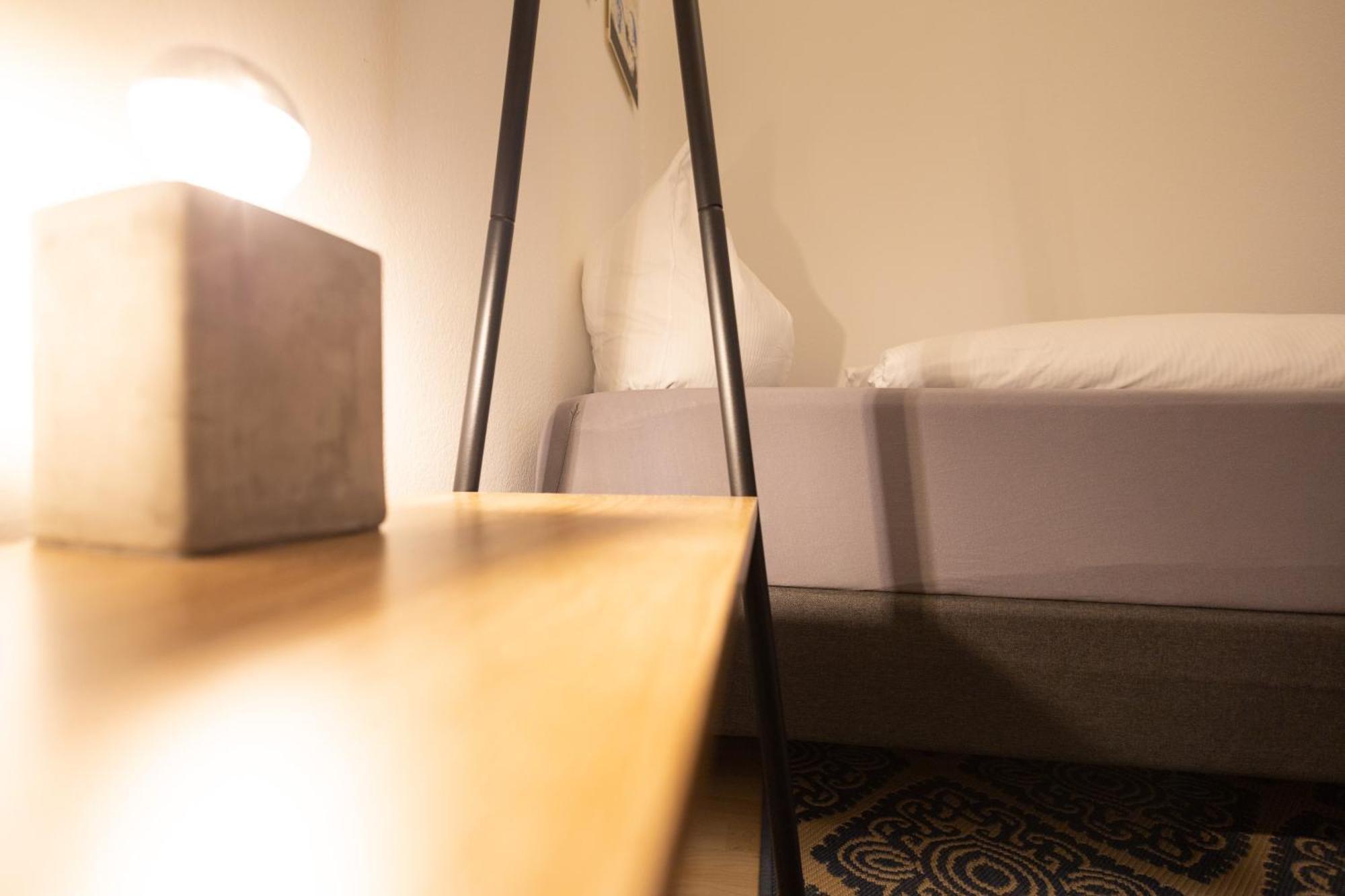 Ko-Living Space An Der Oper - Street Art Design Apartments Хале Екстериор снимка